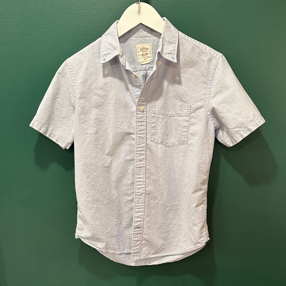 GAP Light Blue Short-Sleeve Casual Button-Down Shirt